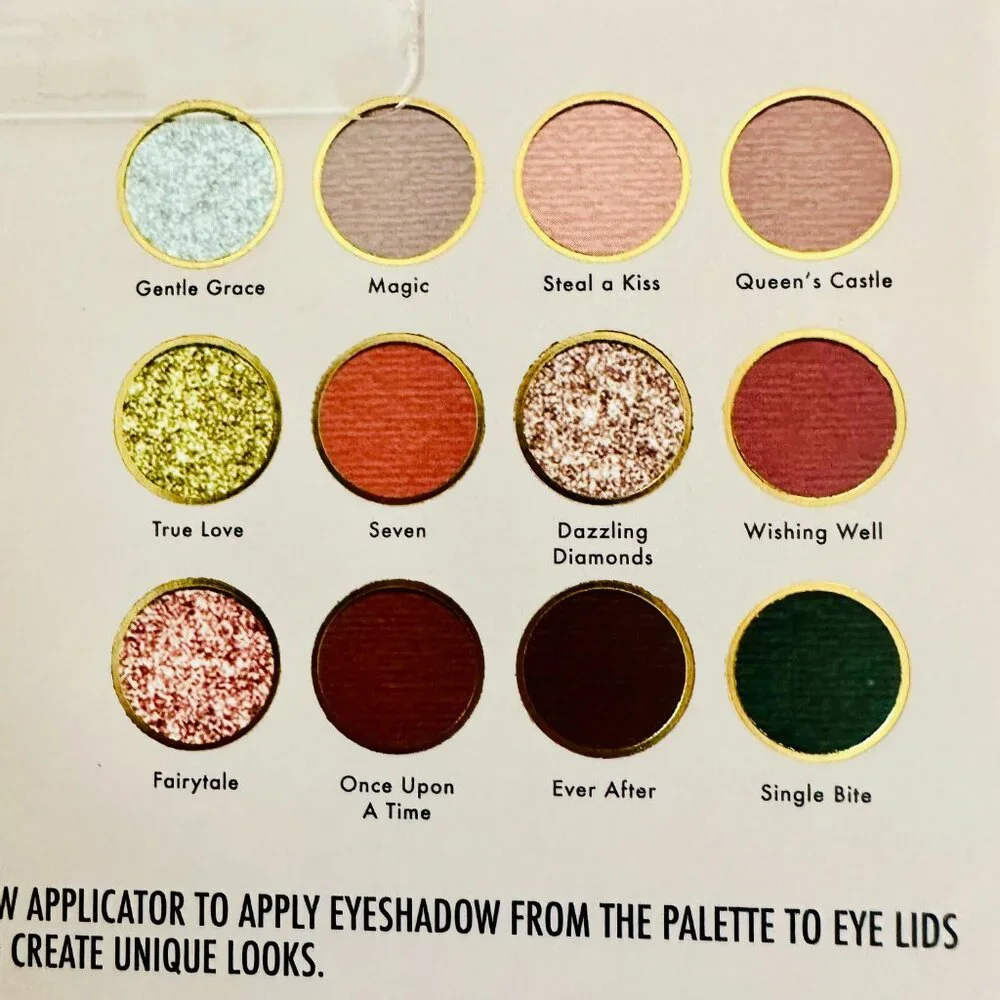 TASTE BEAUTY DISNEY SNOW WHITE AND THE SEVEN DWARFS 12 SHADES NEUTRAL EYE SHADOW
